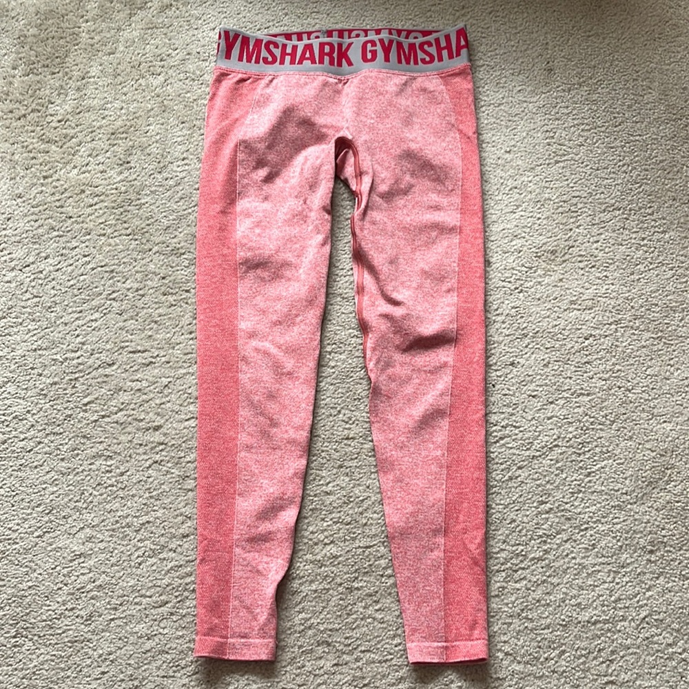 Red gum shark leggings size small